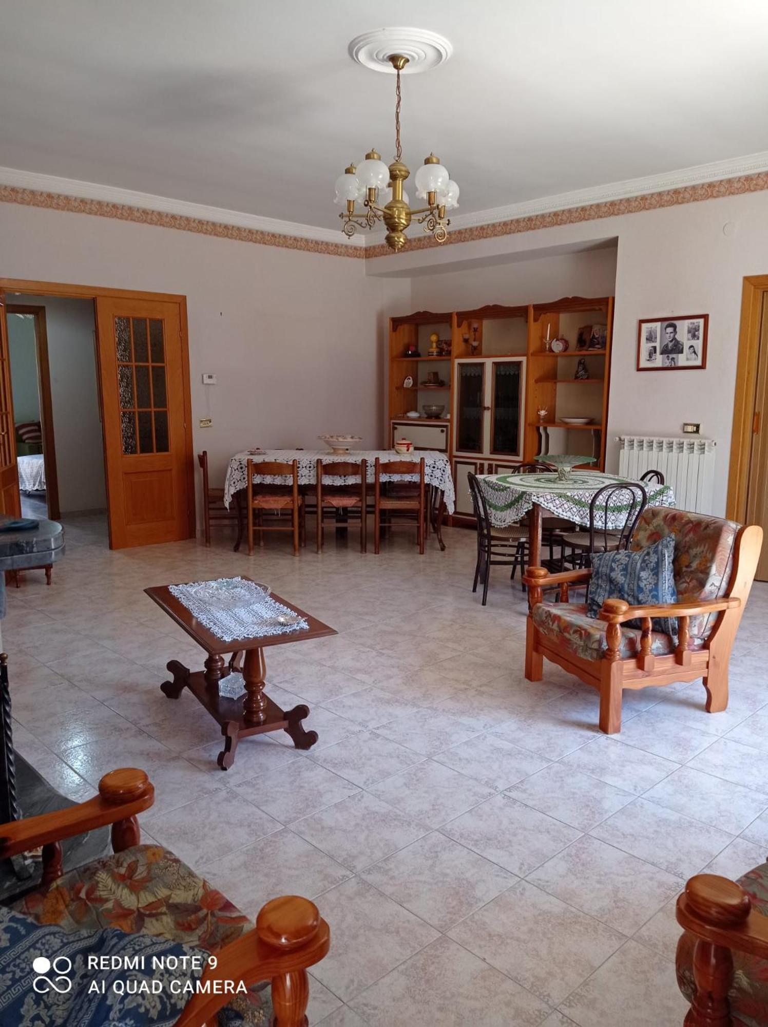 Montagne Rocciose Bed & Breakfast Frascineto Bagian luar foto
